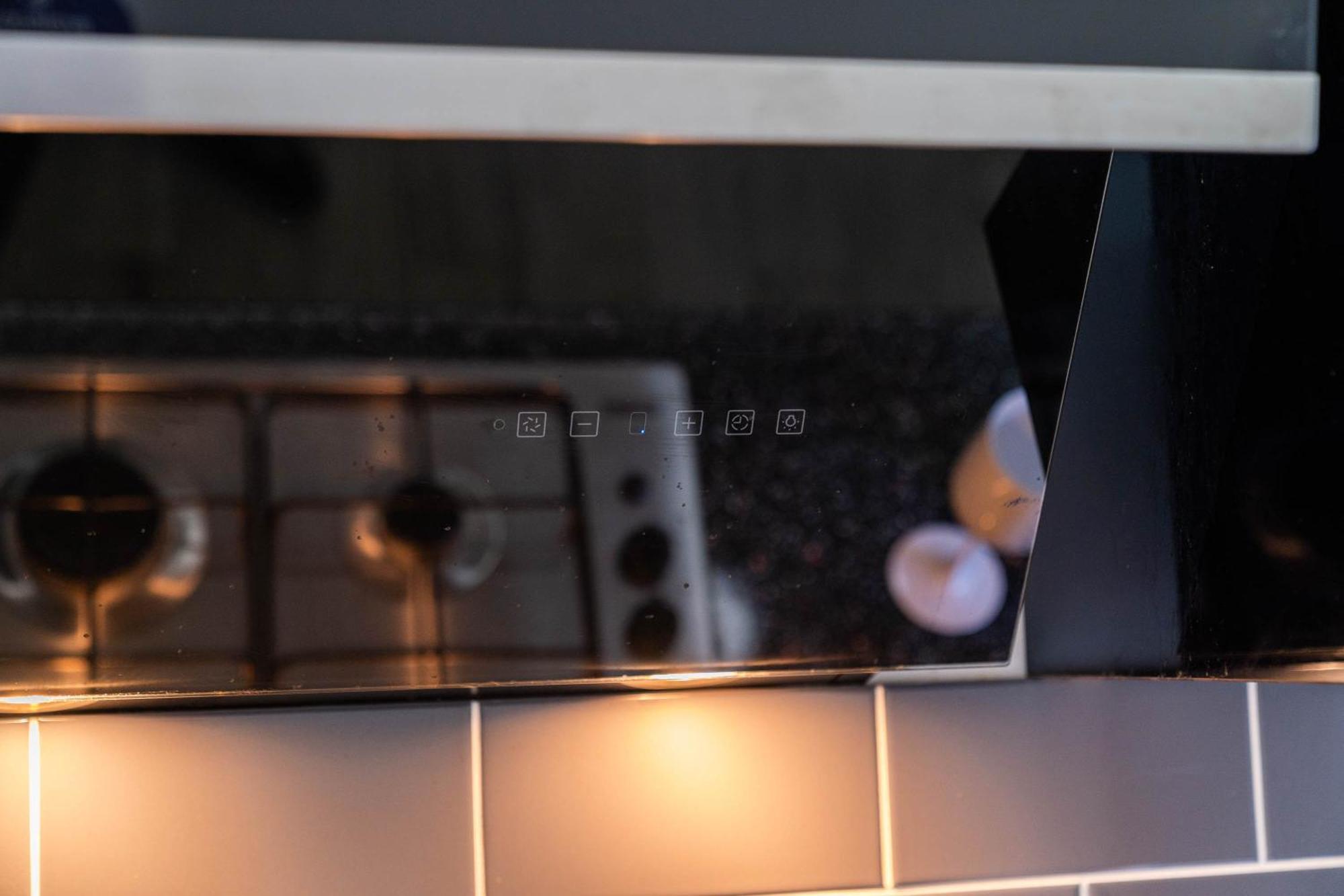 Five Bedroom Townhouse - Near City Centre - Edgbaston - On Street Parking - Wifi - Netflix - 974P Birmingham Exterior foto