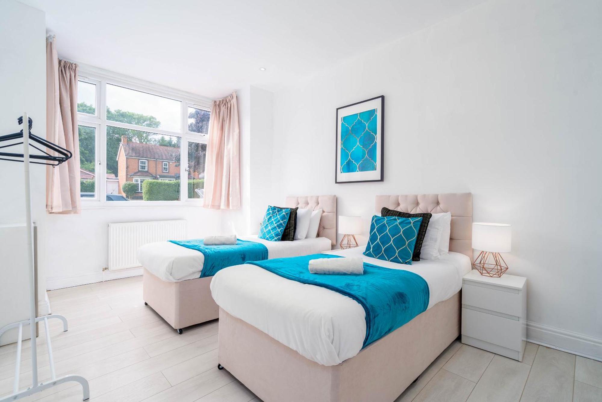 Five Bedroom Townhouse - Near City Centre - Edgbaston - On Street Parking - Wifi - Netflix - 974P Birmingham Exterior foto