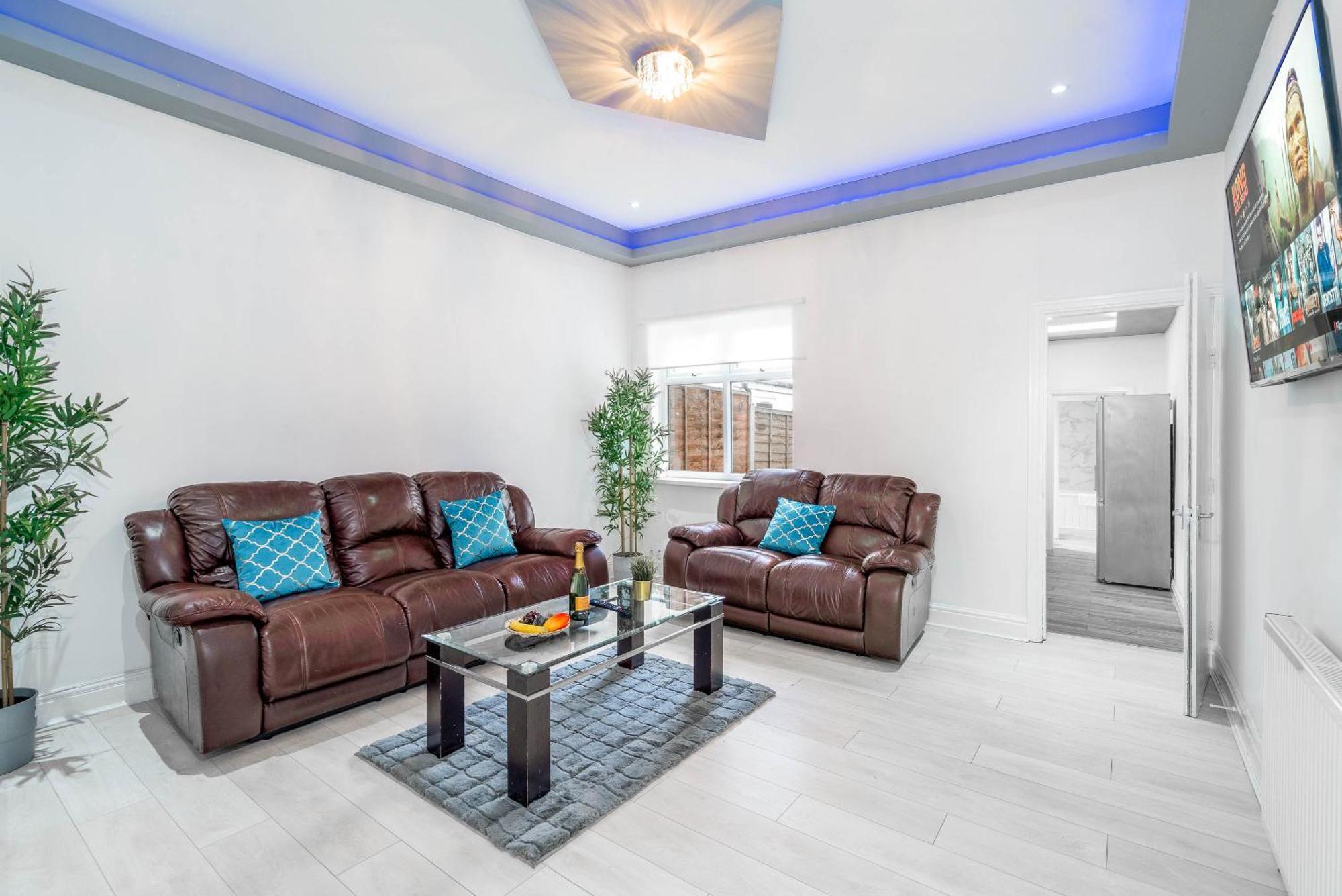 Five Bedroom Townhouse - Near City Centre - Edgbaston - On Street Parking - Wifi - Netflix - 974P Birmingham Exterior foto